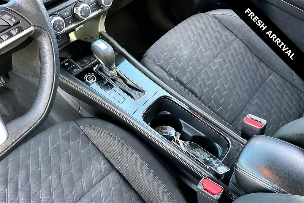 Used 2023 Nissan Kicks SV image 17