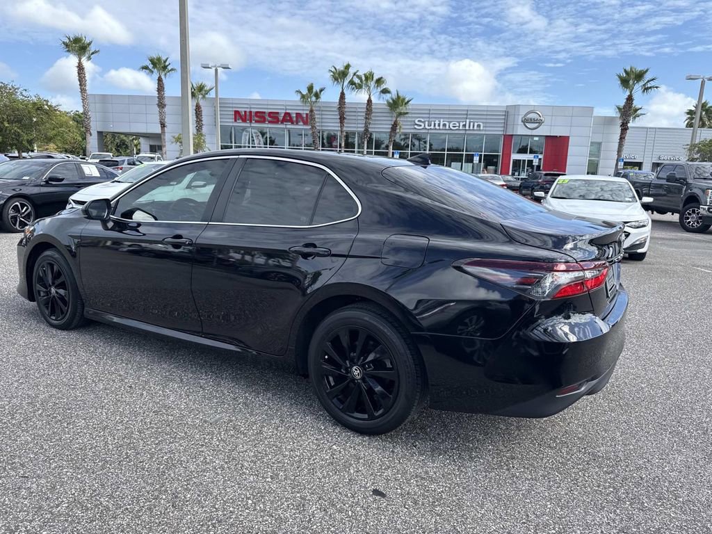 Used 2024 Toyota Camry LE image 6