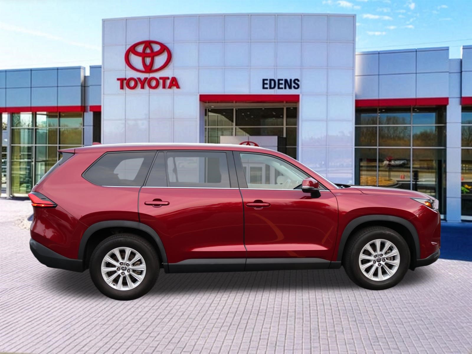 Certified 2024 Toyota Grand Highlander AWD image 2