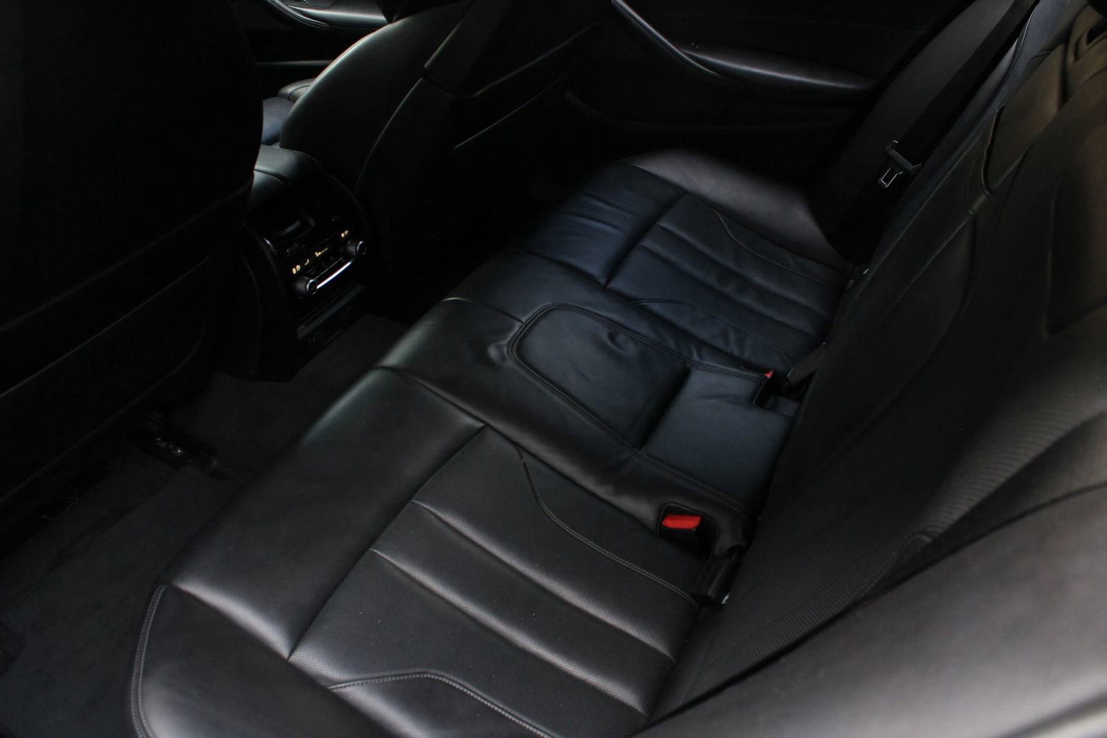 Used 2018 BMW M5 w/ Executive Package AWD/4WD image 17
