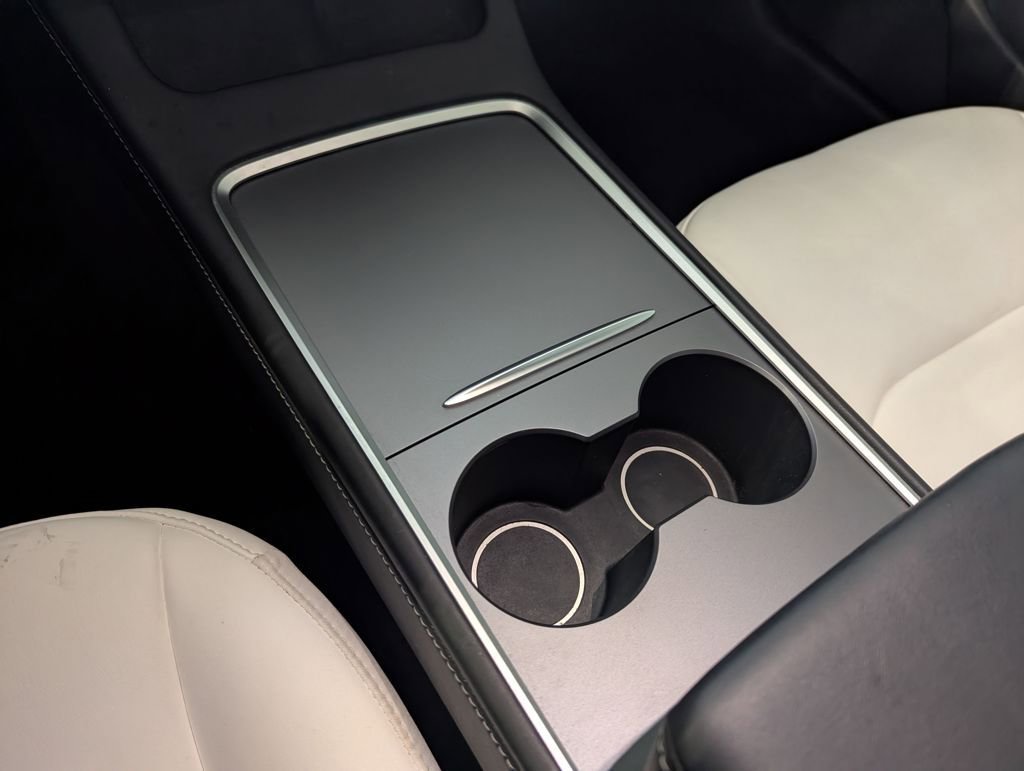 Used 2021 Tesla Model 3 Performance image 11