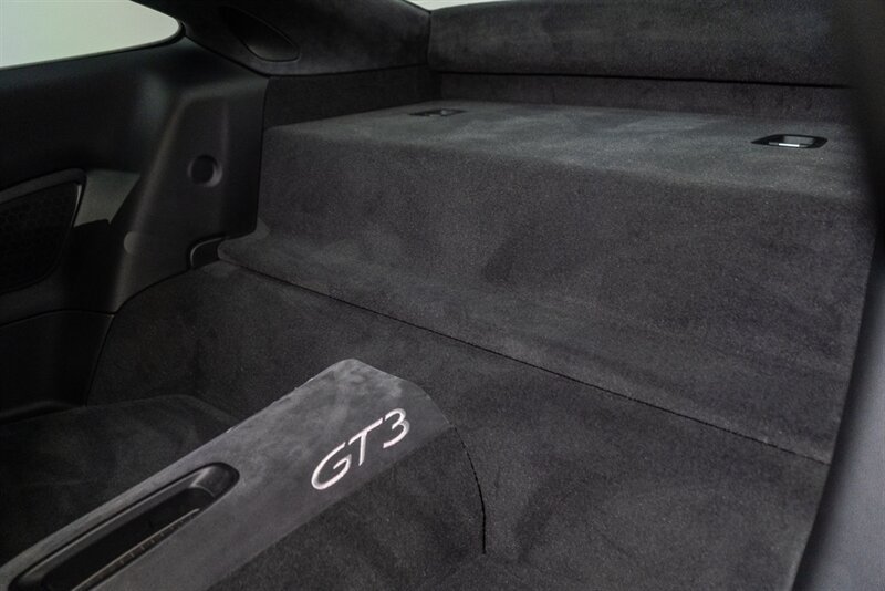 Used 2018 Porsche 911 GT3 RWD image 21