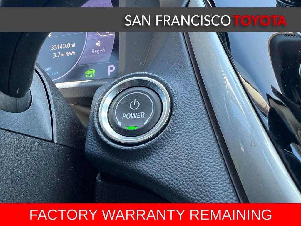 Used 2022 Chevrolet Bolt EUV Premier w/ Sun & Sound Package FWD image 24