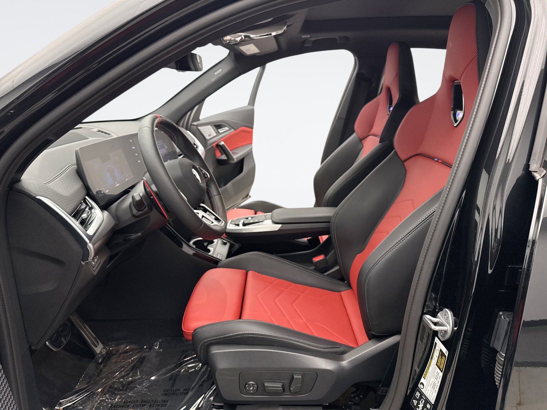 Used 2025 BMW X2 M35i w/ Premium Package image 11