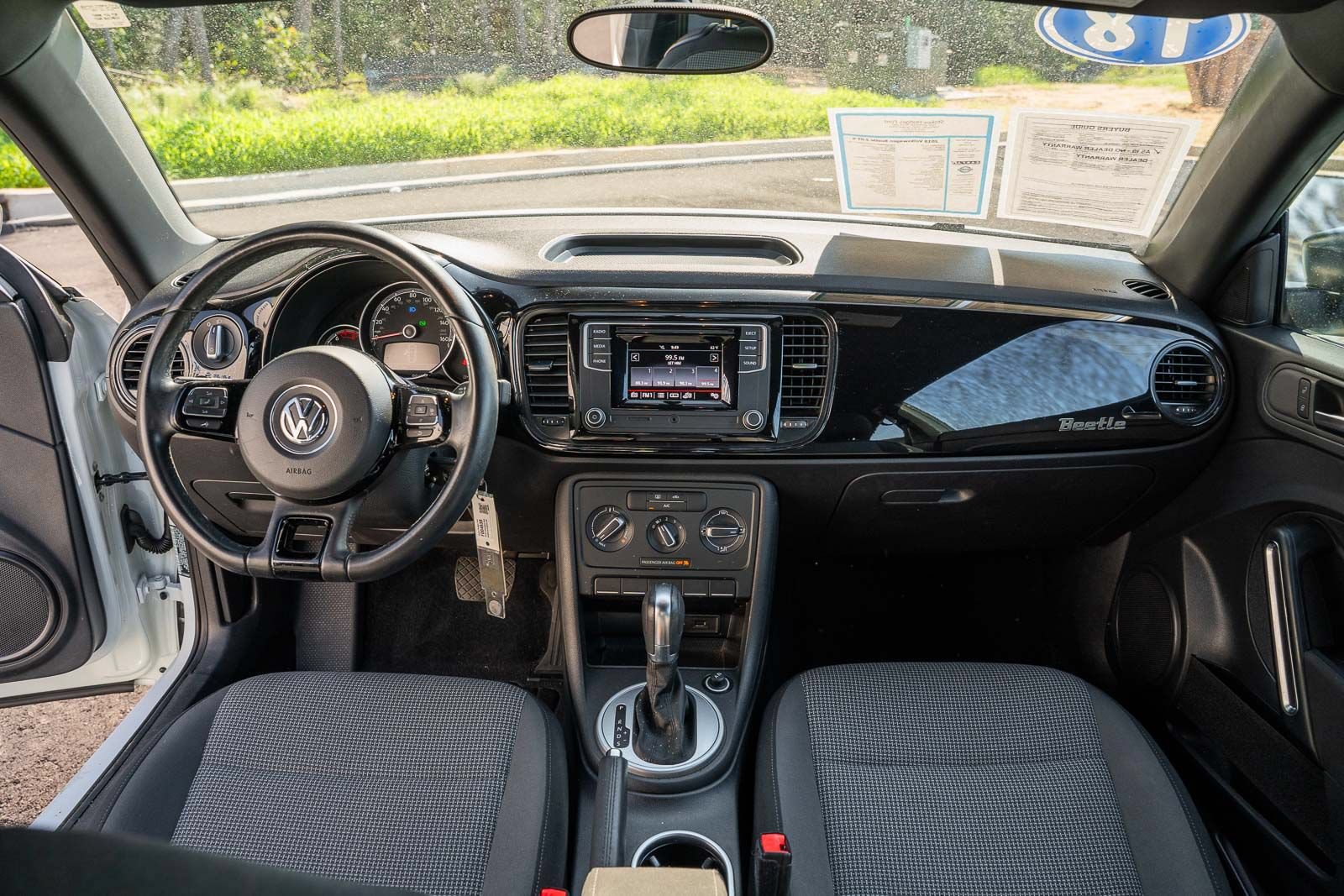 Used 2018 Volkswagen Beetle 2.0T S FWD image 19