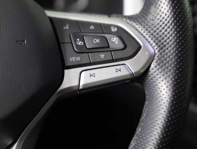 Used 2023 Volkswagen Atlas SEL R-Line image 16