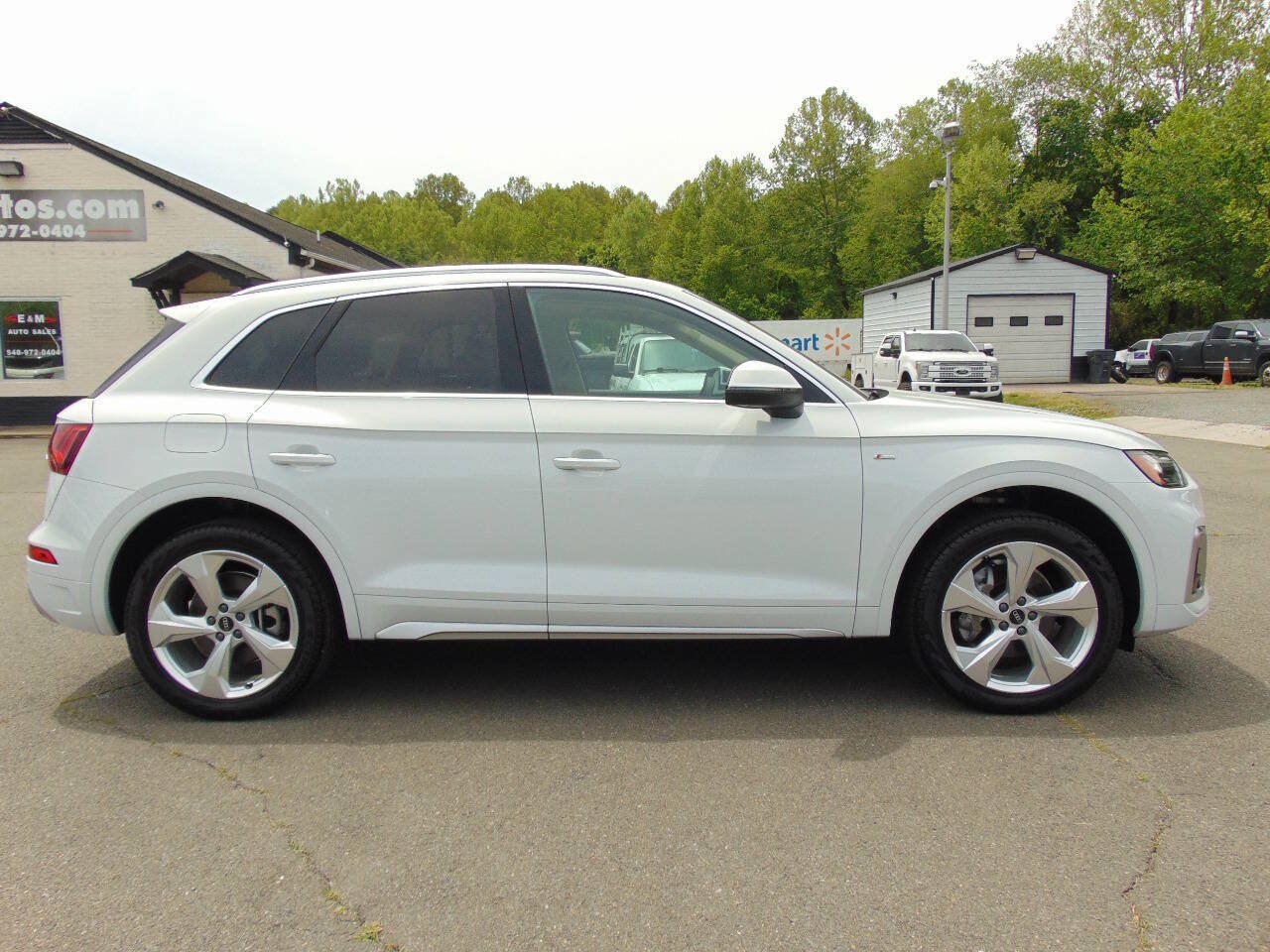 Used 2022 Audi Q5 2.0T Premium Plus w/ Premium Plus Package AWD/4WD image 2