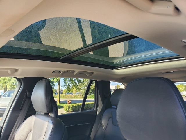 Used 2020 Volvo XC90 T6 Momentum AWD/4WD image 14
