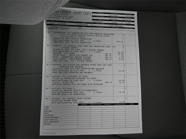 Used 2024 Toyota Highlander Platinum image 5