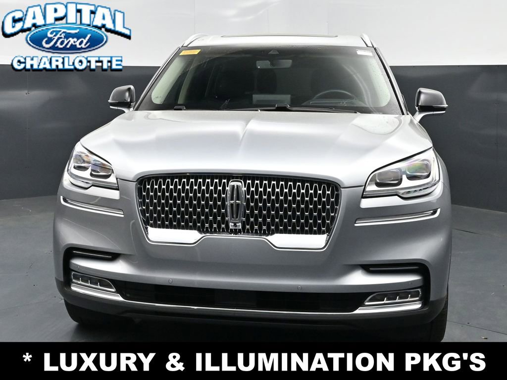 Used 2023 Lincoln Aviator Reserve w/ Equipment Group 201A image 3