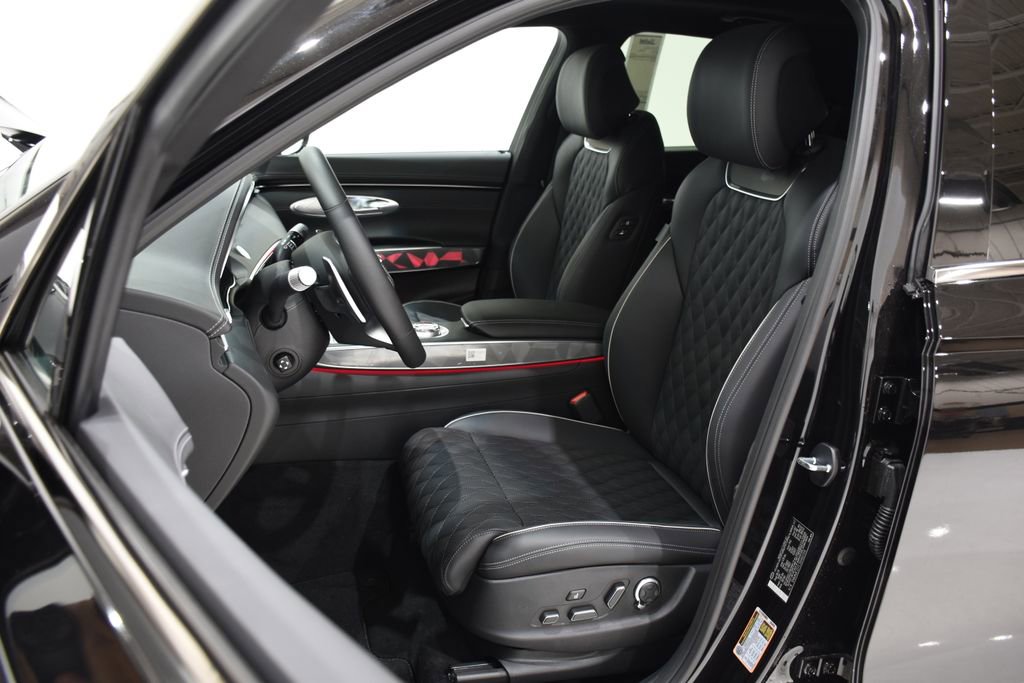 New 2025 Genesis GV70 3.5T Sport w/ Sport Advanced Package image 17