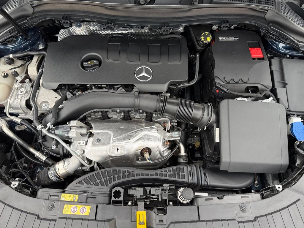 Used 2023 Mercedes-Benz GLA 250 4MATIC image 35