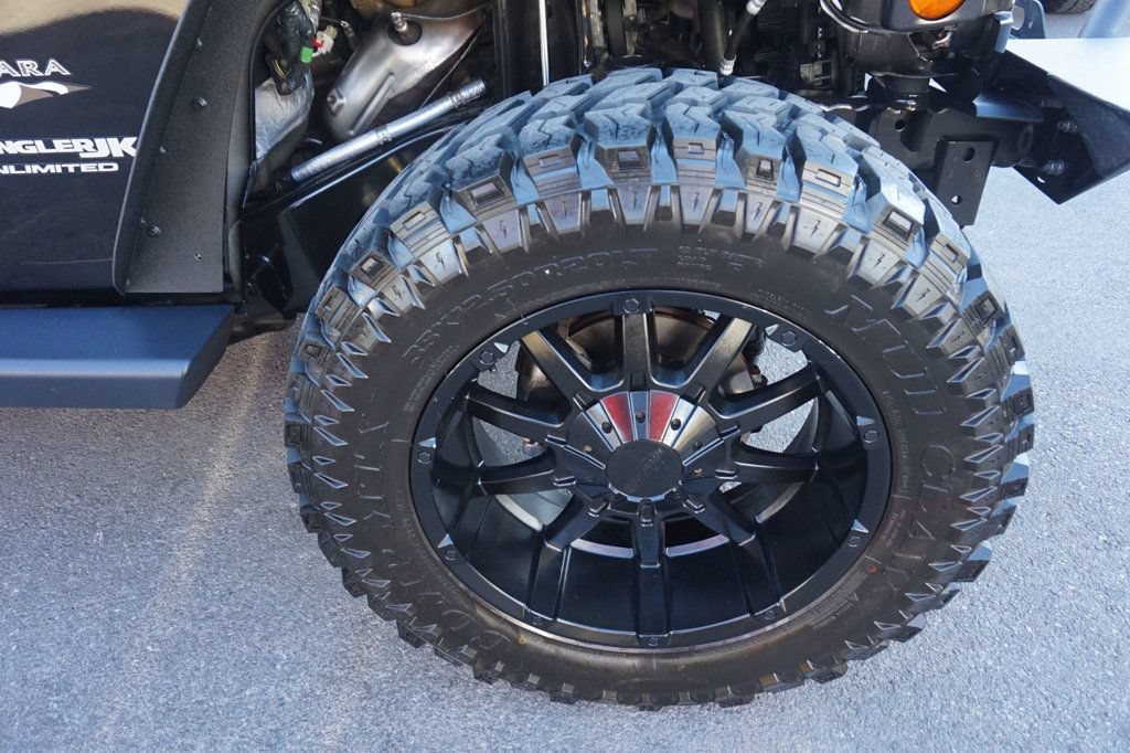 Used 2018 Jeep Wrangler Unlimited Sahara AWD/4WD image 16