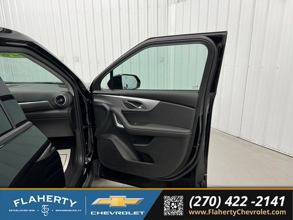 Used 2026 Chevrolet Blazer LT FWD image 14