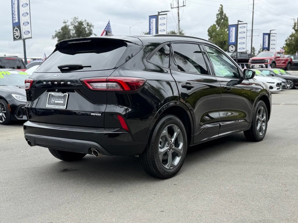 Certified 2023 Ford Escape ST-Line AWD/4WD image 13