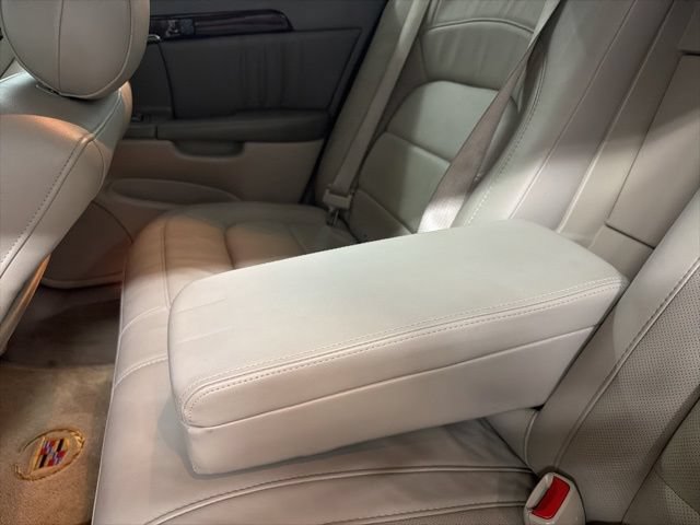 Used 2005 Cadillac De Ville DHS w/ Equipment Group FWD image 15