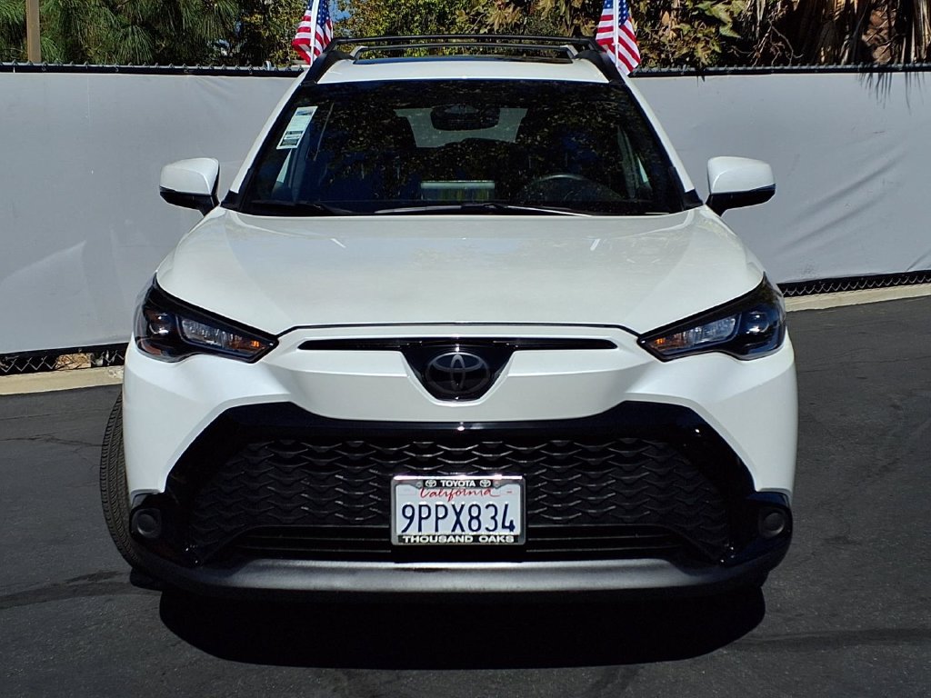 Certified 2024 Toyota Corolla Cross AWD Hybrid w/ Moonroof Package image 2