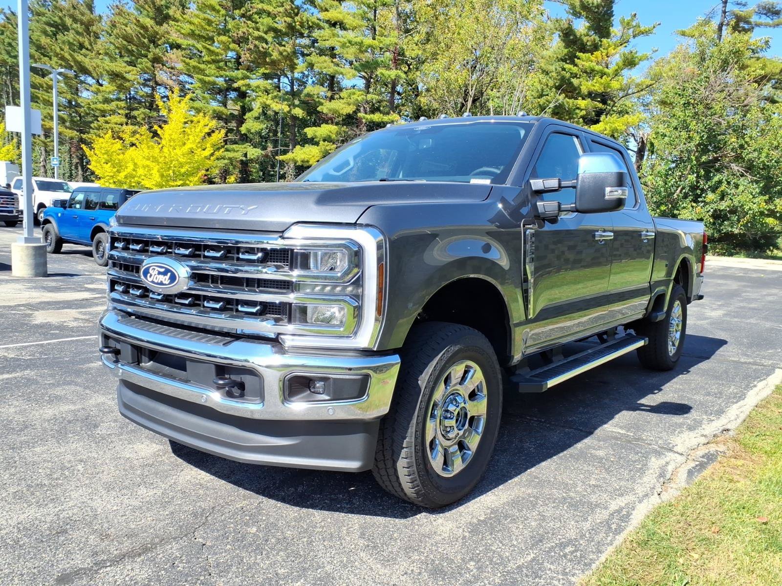 New 2027 Ford F250 Lariat w/ Lariat Premium Package AWD/4WD image 5