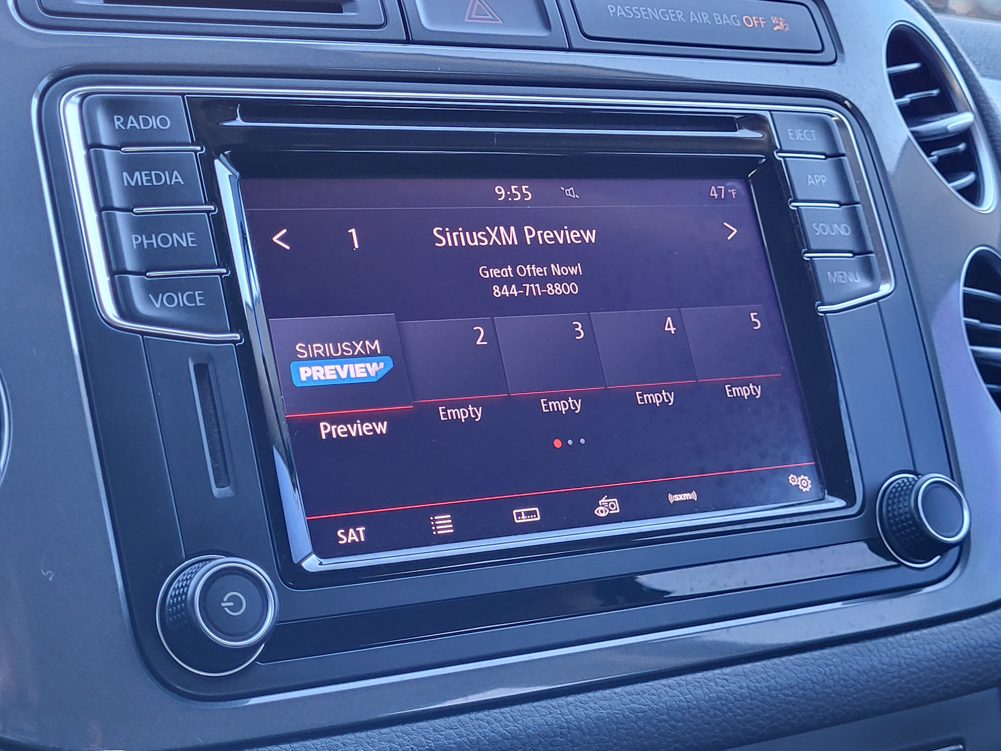 Used 2018 Volkswagen Tiguan Limited image 21