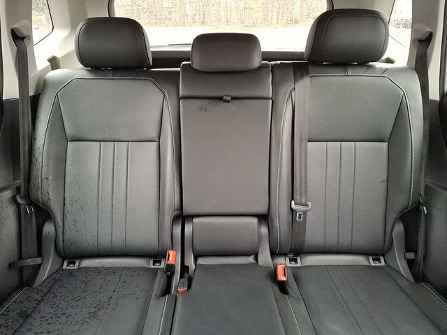 Used 2022 Volkswagen Tiguan SE AWD/4WD image 19