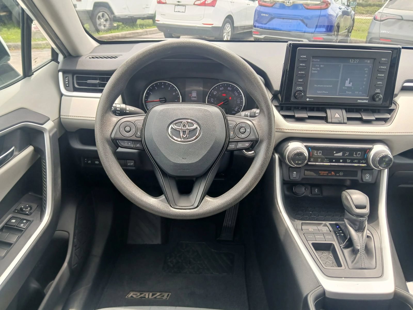 Used 2020 Toyota RAV4 XLE w/ Convenience Package FWD image 28