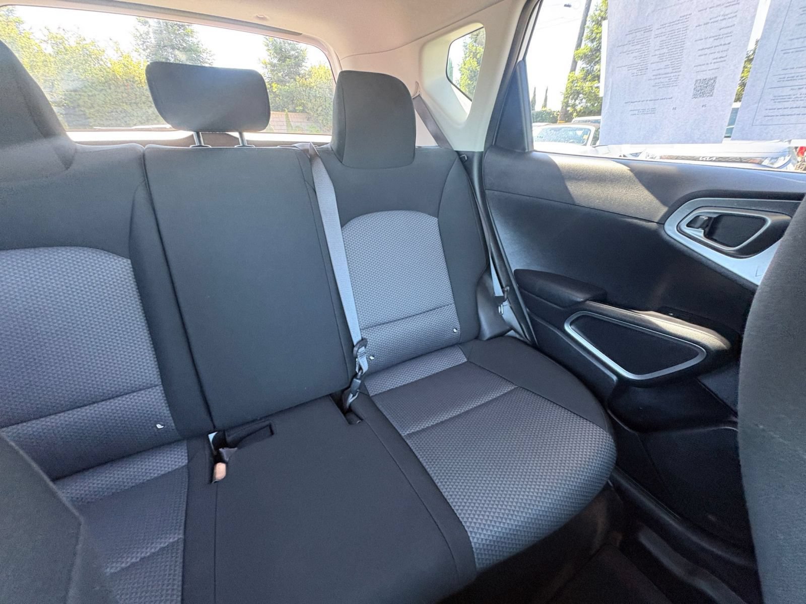 Used 2025 Kia Soul LX w/ LX Technology Package FWD image 35