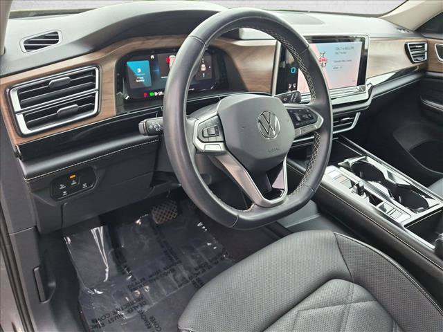 Used 2024 Volkswagen Atlas SE AWD/4WD image 10