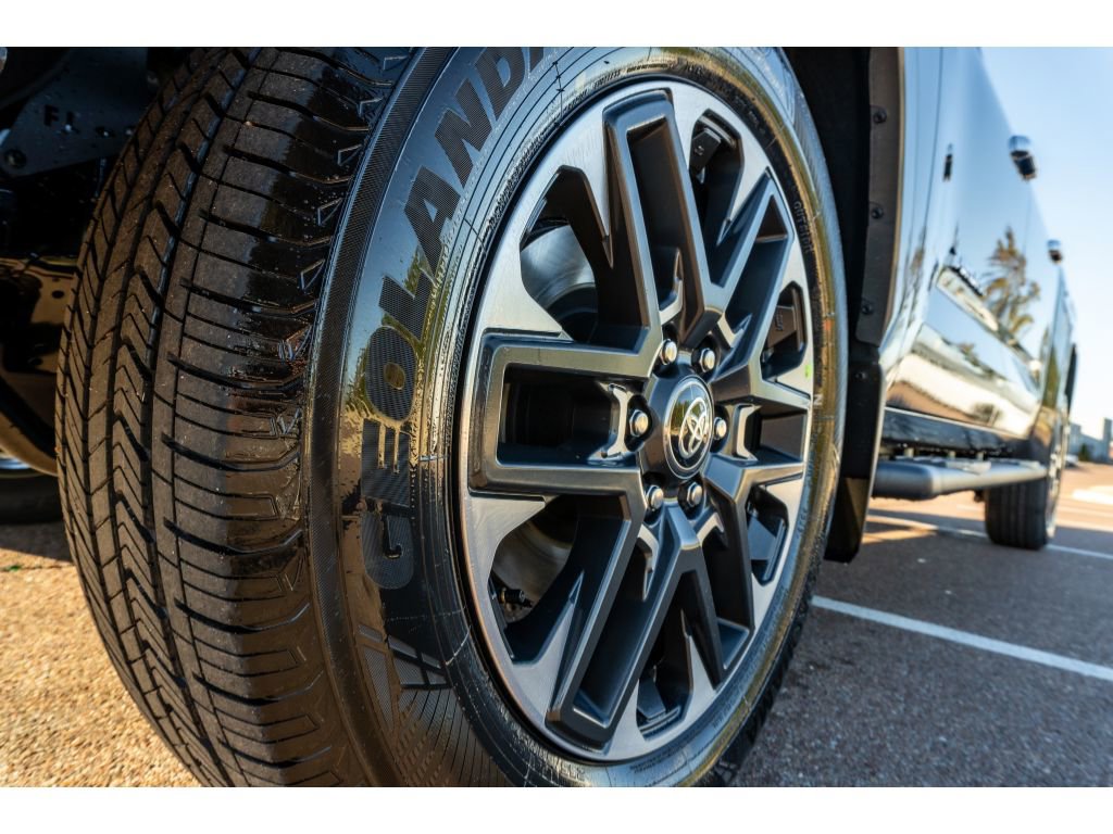 New 2026 Toyota Tundra Limited image 9