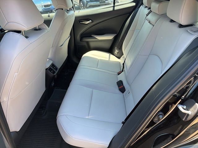 Used 2025 Lexus UX 300h AWD w/ Cold Area Package image 15