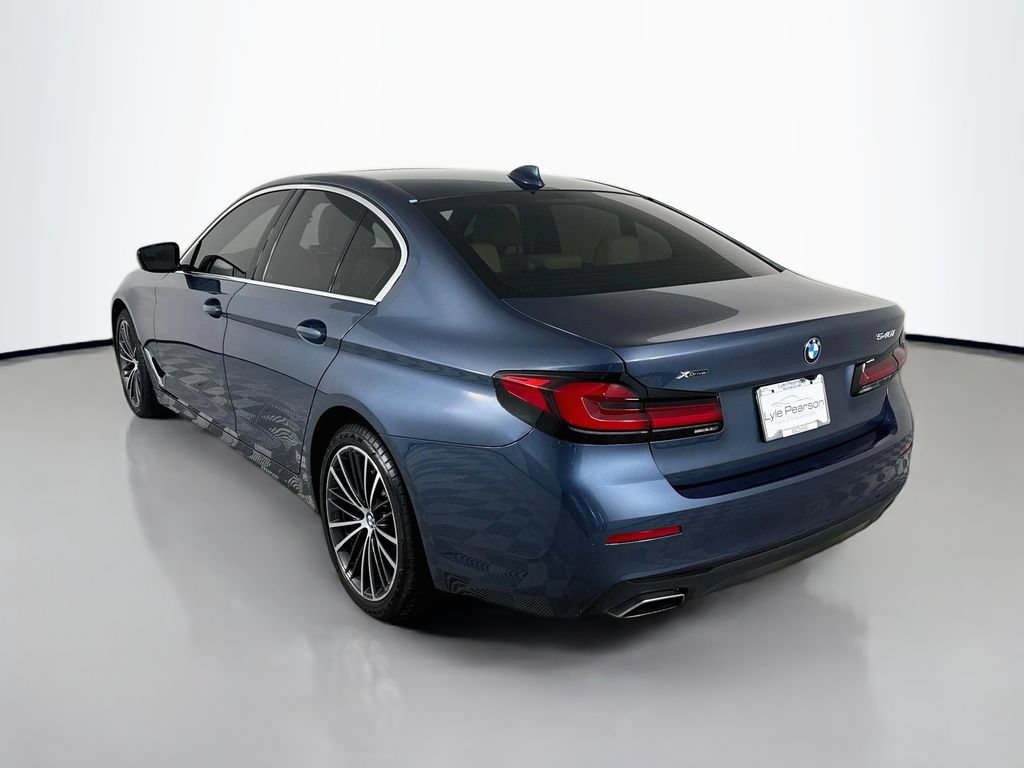 Used 2023 BMW 540i xDrive w/ Premium Package AWD/4WD image 3