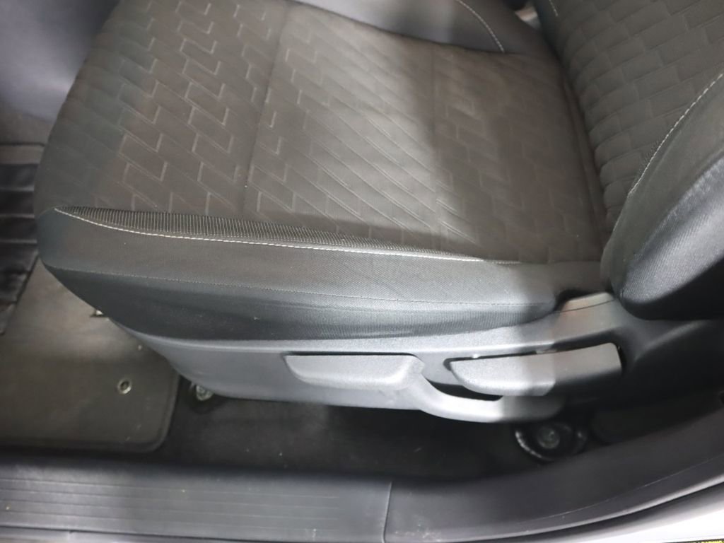 Used 2022 Nissan Kicks SV w/ Interior Electronics Package image 18