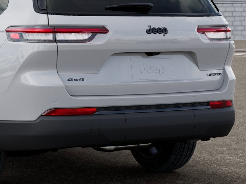 New 2025 Jeep Grand Cherokee L Limited w/ Black Appearance Package AWD/4WD image 39