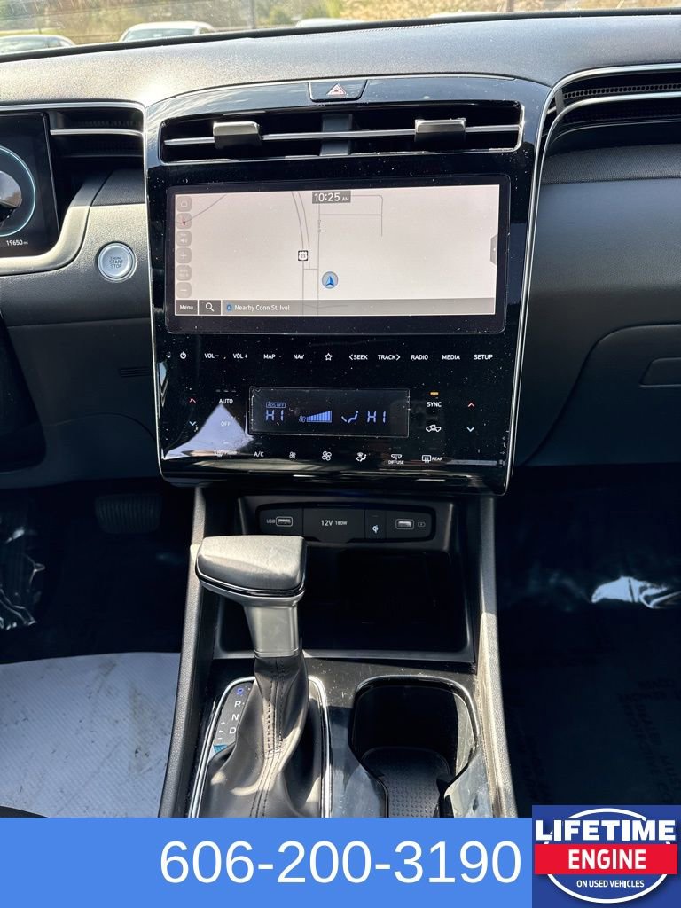 Used 2023 Hyundai Santa Cruz Limited image 16