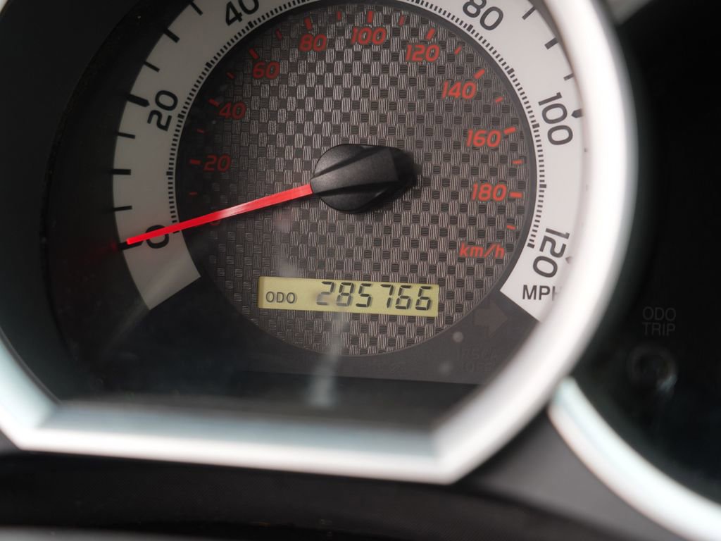 Used 2013 Toyota Tacoma 4x4 Double Cab w/ TRD Sport Pkg image 32