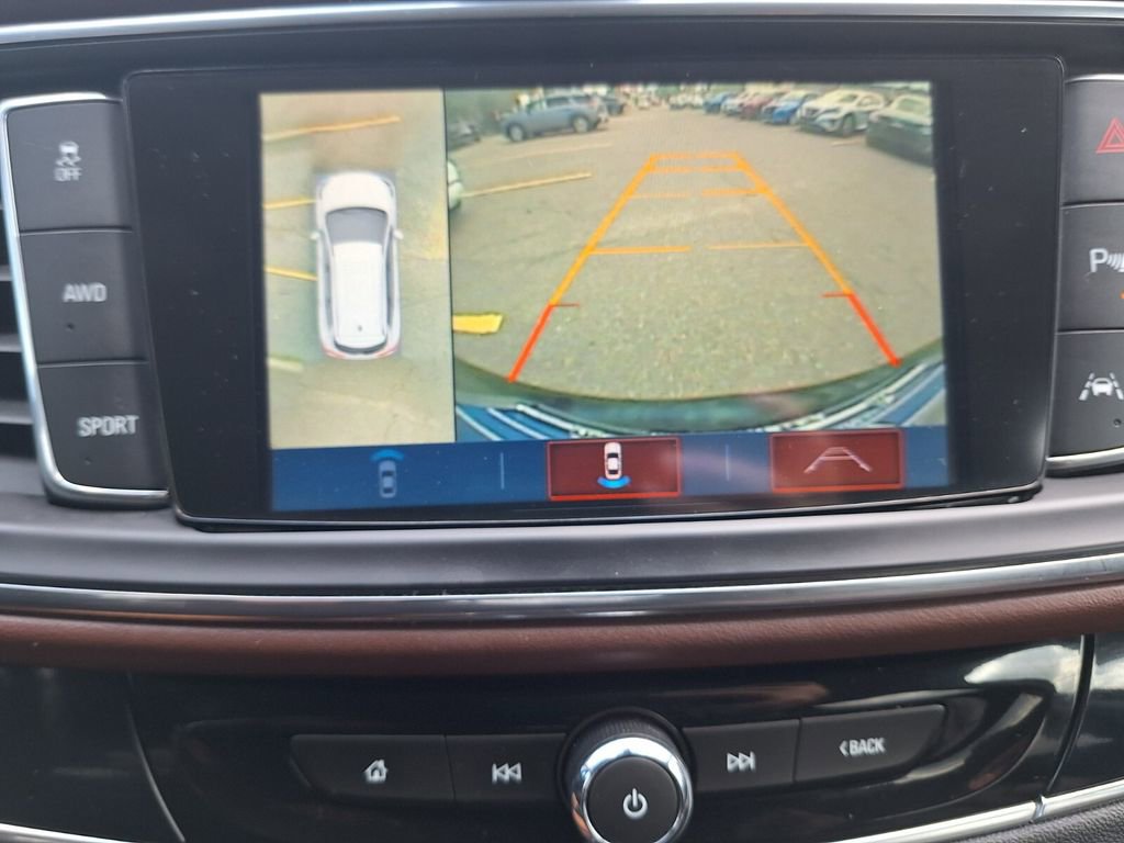 Used 2018 Buick Enclave Avenir w/ Avenir Technology Package image 16