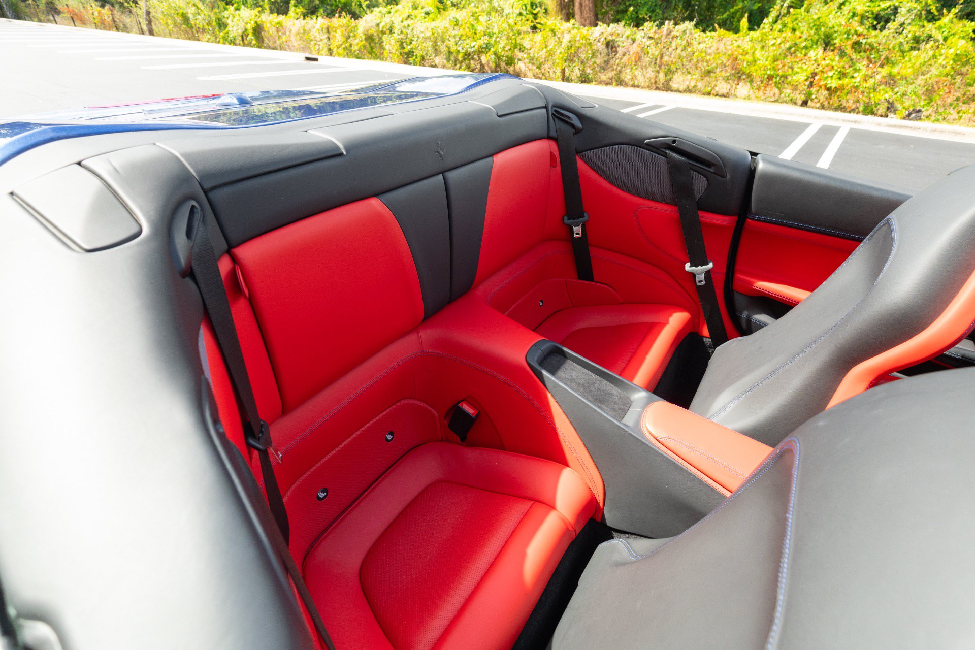 Used 2019 Ferrari Portofino RWD image 65