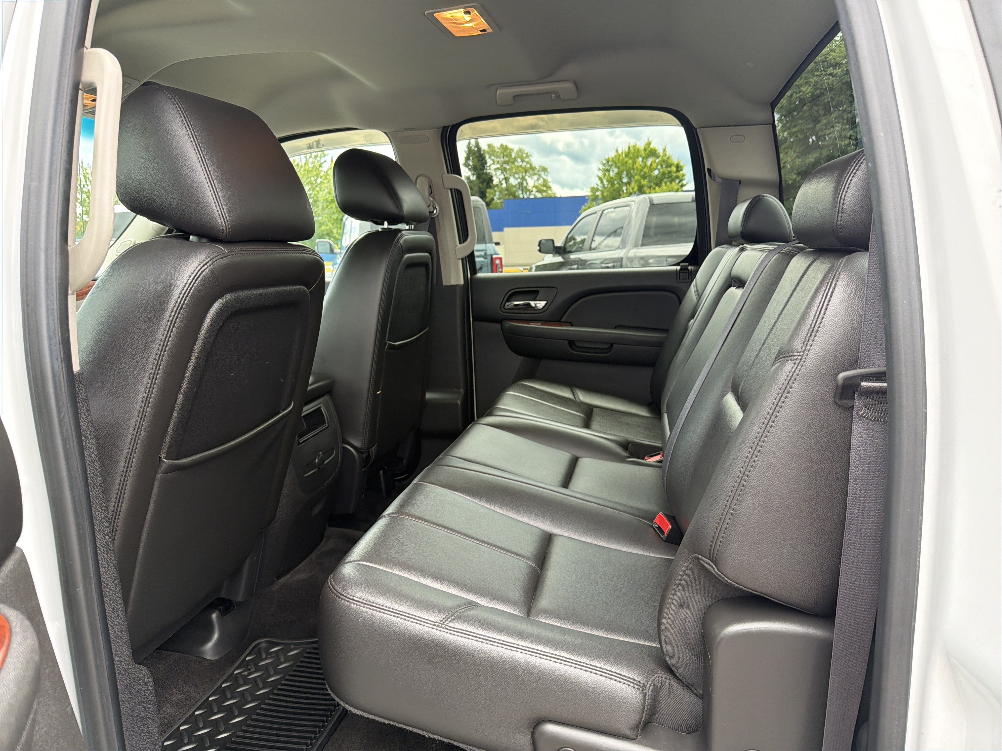 Used 2011 Chevrolet Silverado 1500 LTZ w/ LTZ Plus Package AWD/4WD image 12