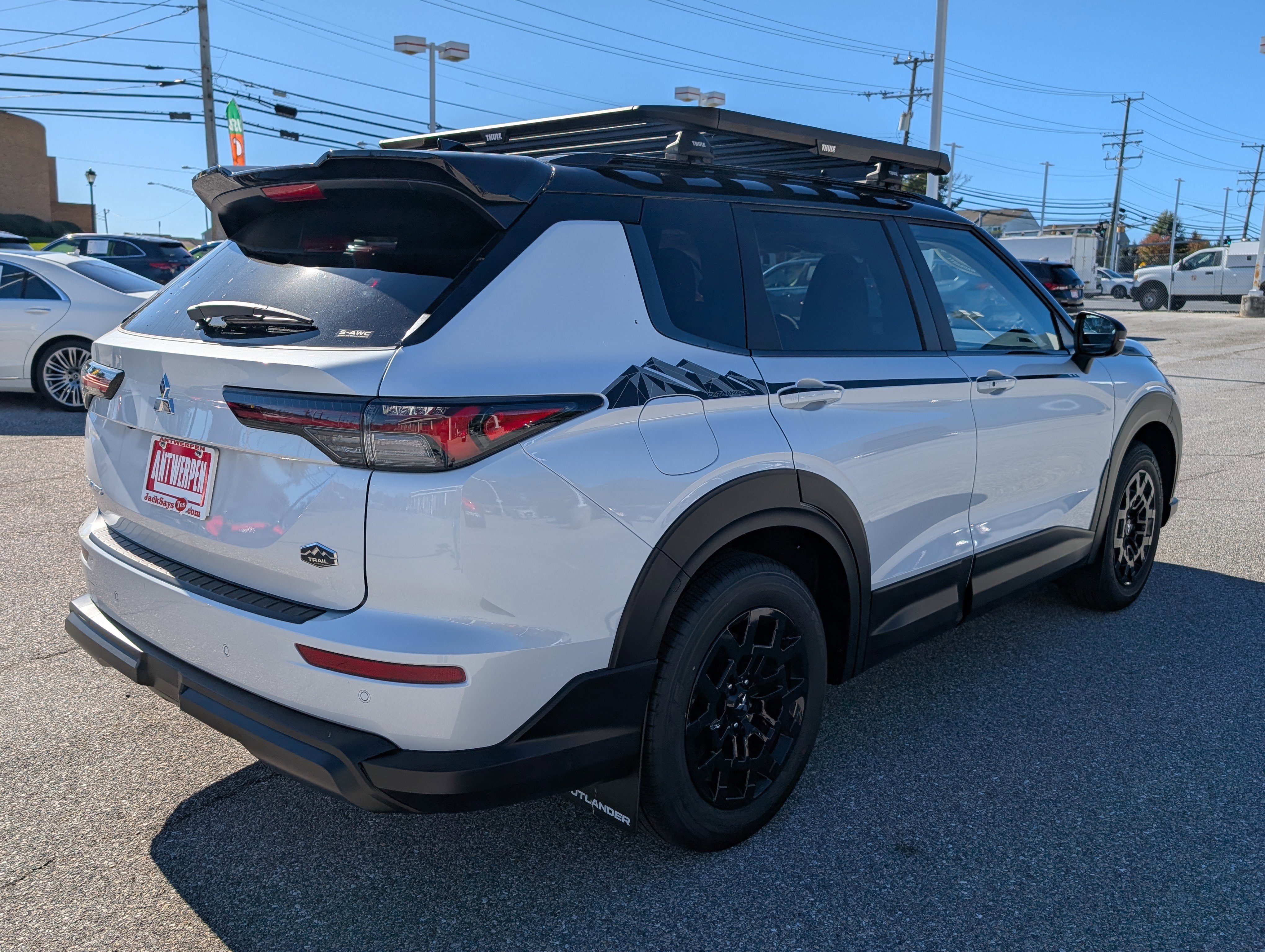 New 2025 Mitsubishi Outlander Trail Edition image 3