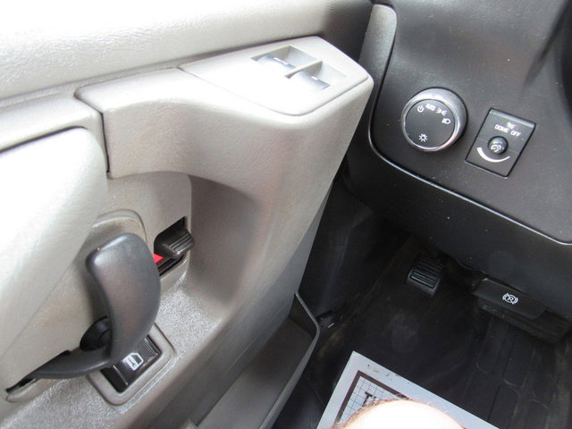 Used 2015 Chevrolet Express 2500 RWD image 36