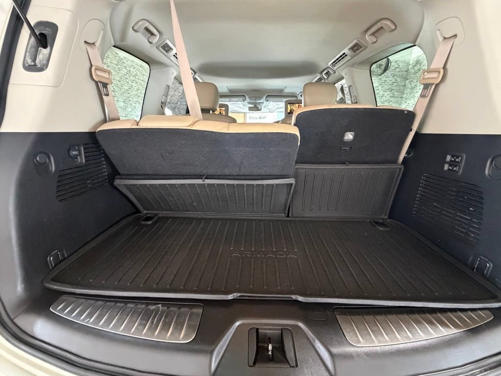 Used 2019 Nissan Armada Platinum w/ Captain's Chairs Package RWD image 12