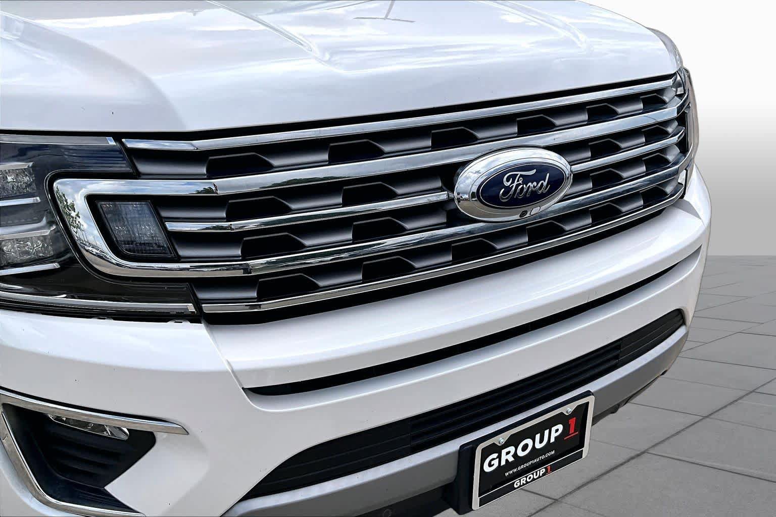Used 2019 Ford Expedition Limited w/ Special Edition Package RWD image 27