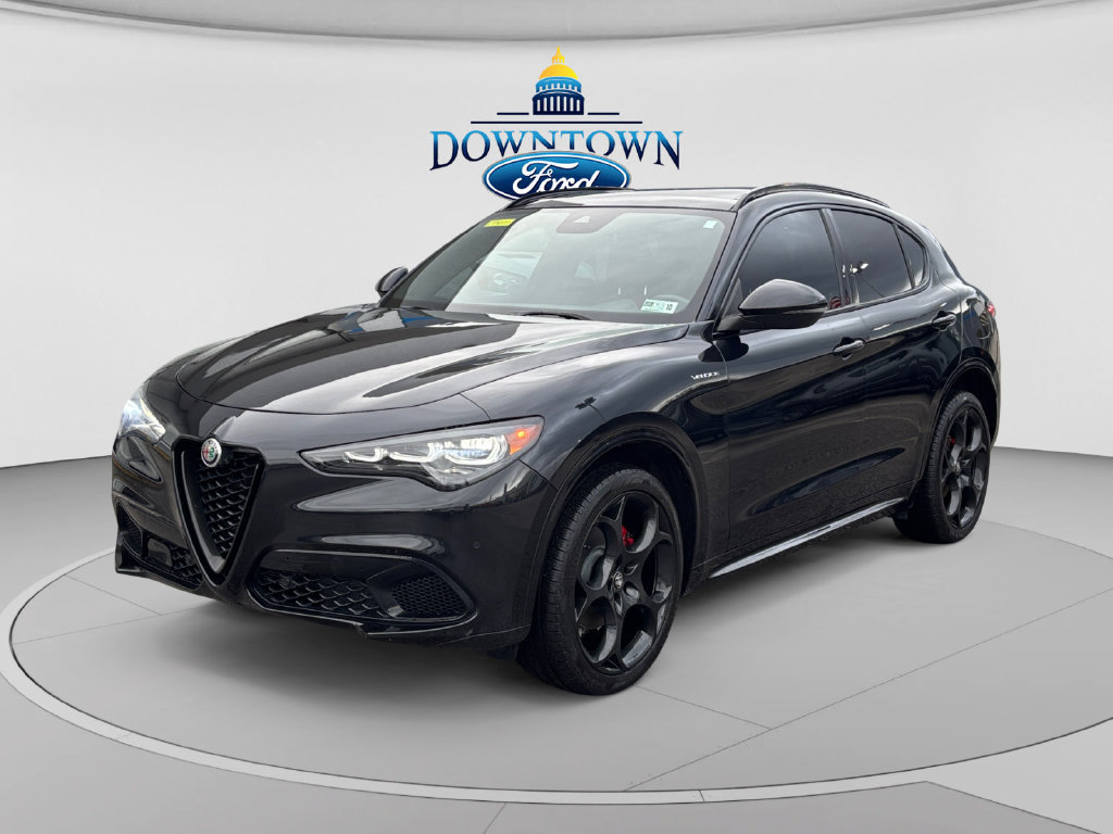 Used 2024 Alfa Romeo Stelvio Veloce AWD/4WD image 7