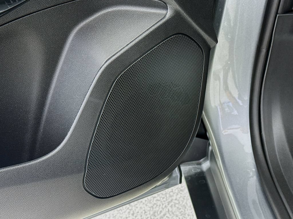 New 2026 Chevrolet Trax LT FWD image 19