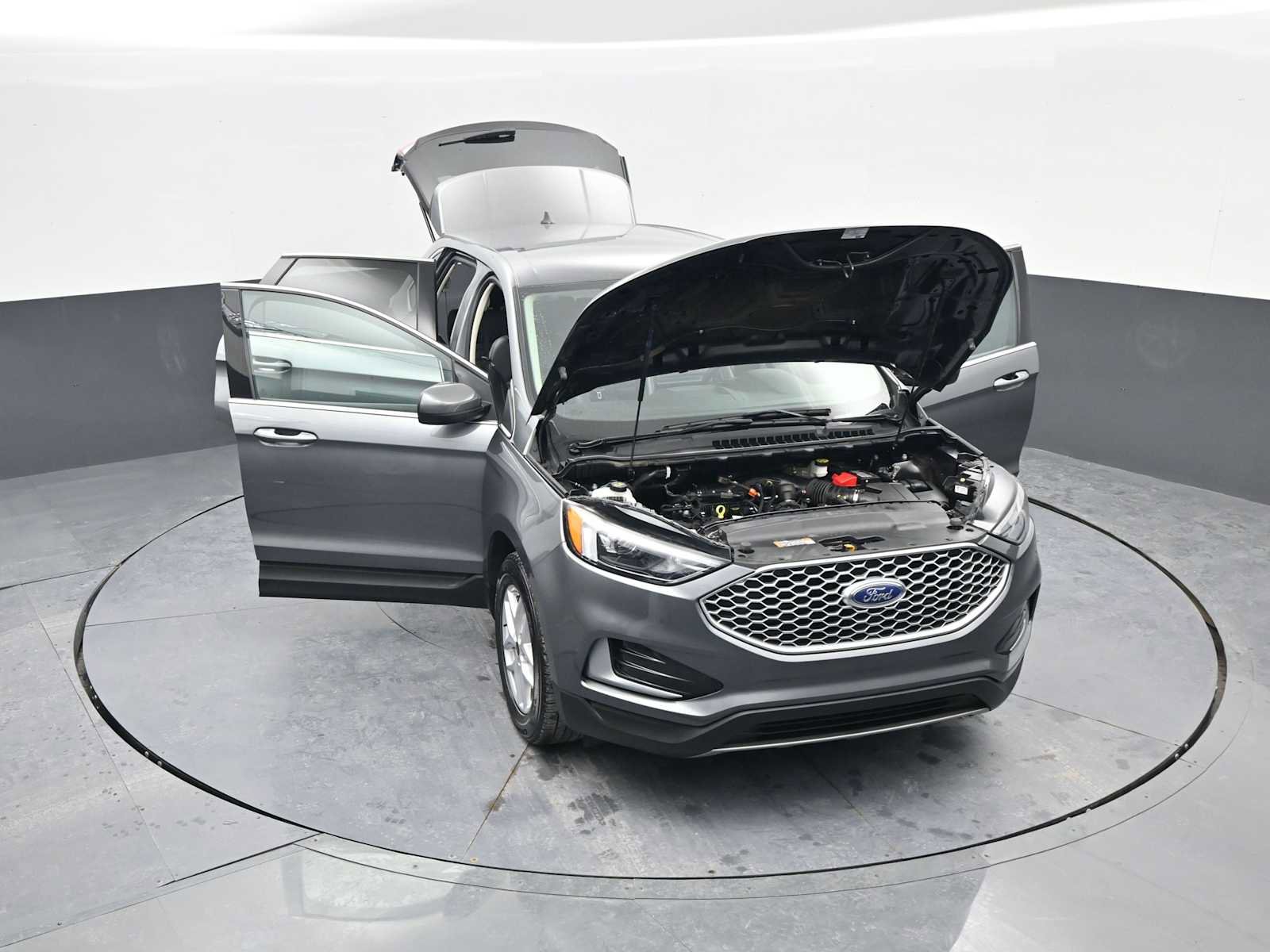Used 2024 Ford Edge SEL image 44