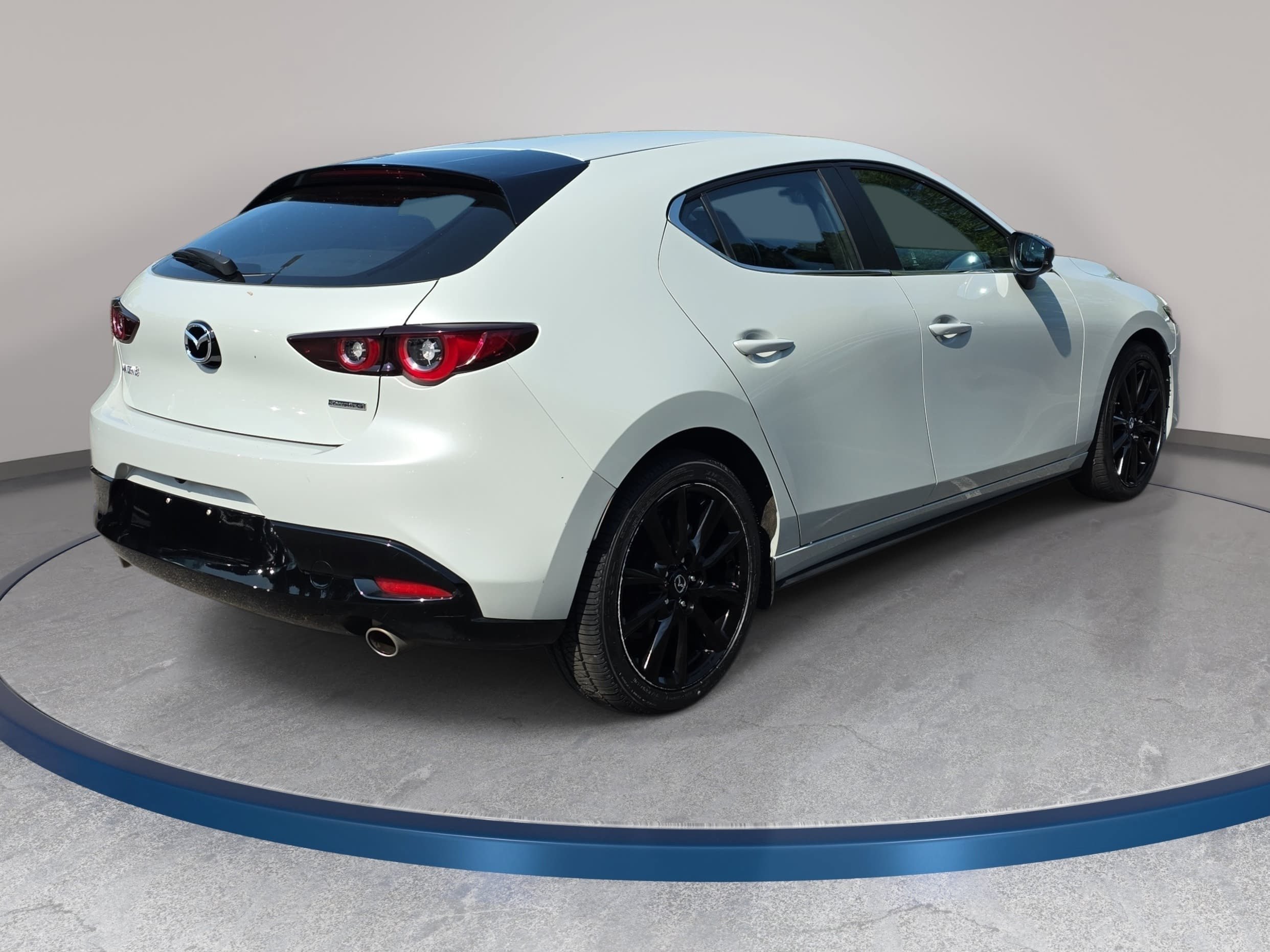 Used 2024 MAZDA MAZDA3 s FWD image 5