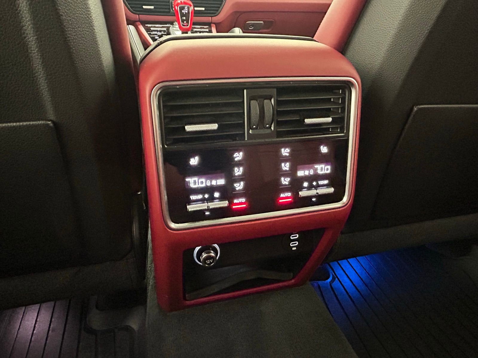 Used 2023 Porsche Cayenne Turbo image 35