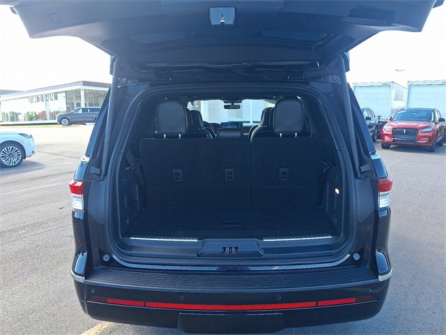 Used 2022 Lincoln Navigator Black Label image 28
