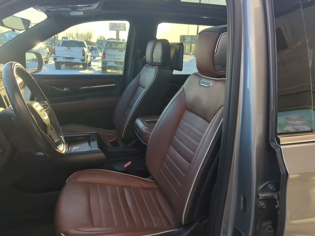 Used 2023 GMC Yukon Denali Ultimate image 30