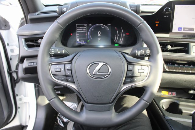Used 2025 Lexus UX 300h FWD image 16
