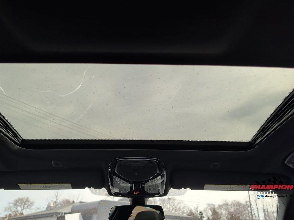 Used 2023 BMW M550i xDrive w/ Executive Package AWD/4WD image 27